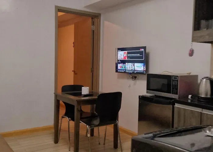 1003 Staycation At Solemare Parksuites Tower B Near Dfa, Moa, Parqual Mall, Ayala Mall & Naia *